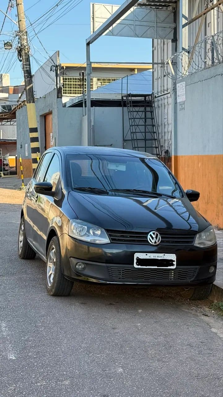 Volkswagen Fox 1.0 MI Total Flex 8V 5P 2011