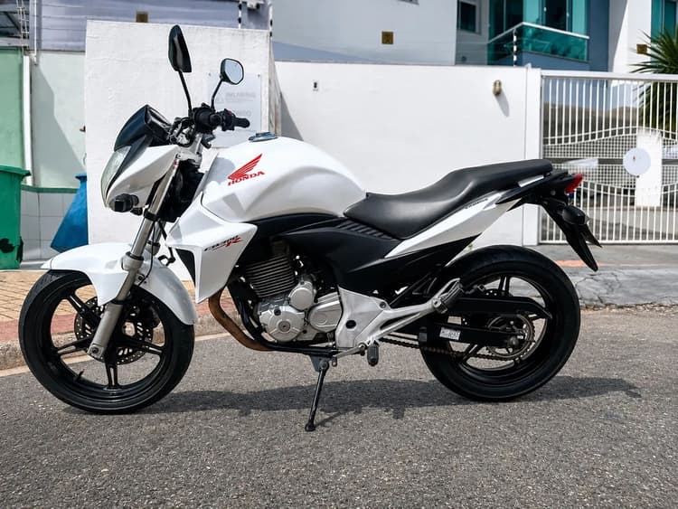 CB300 2014
