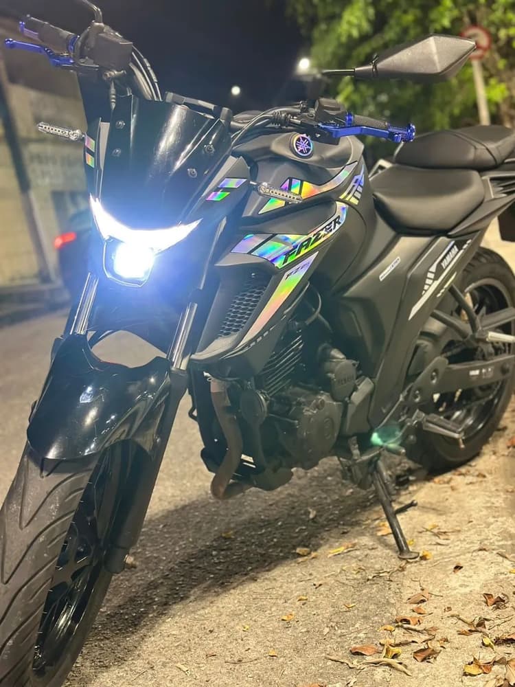 Fz25 2023 com 9.300km 