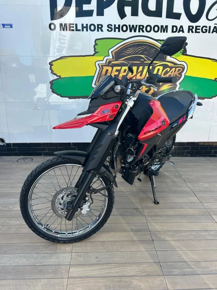 Yamaha lander