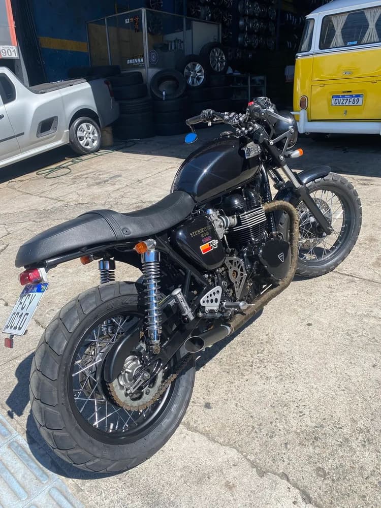 Triumph t100. Thuuxtom 900