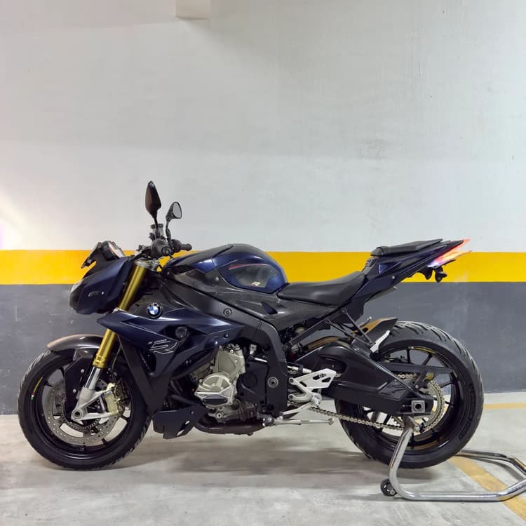 BMW S1000R