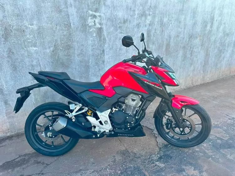 Cb 300 twister completa. 