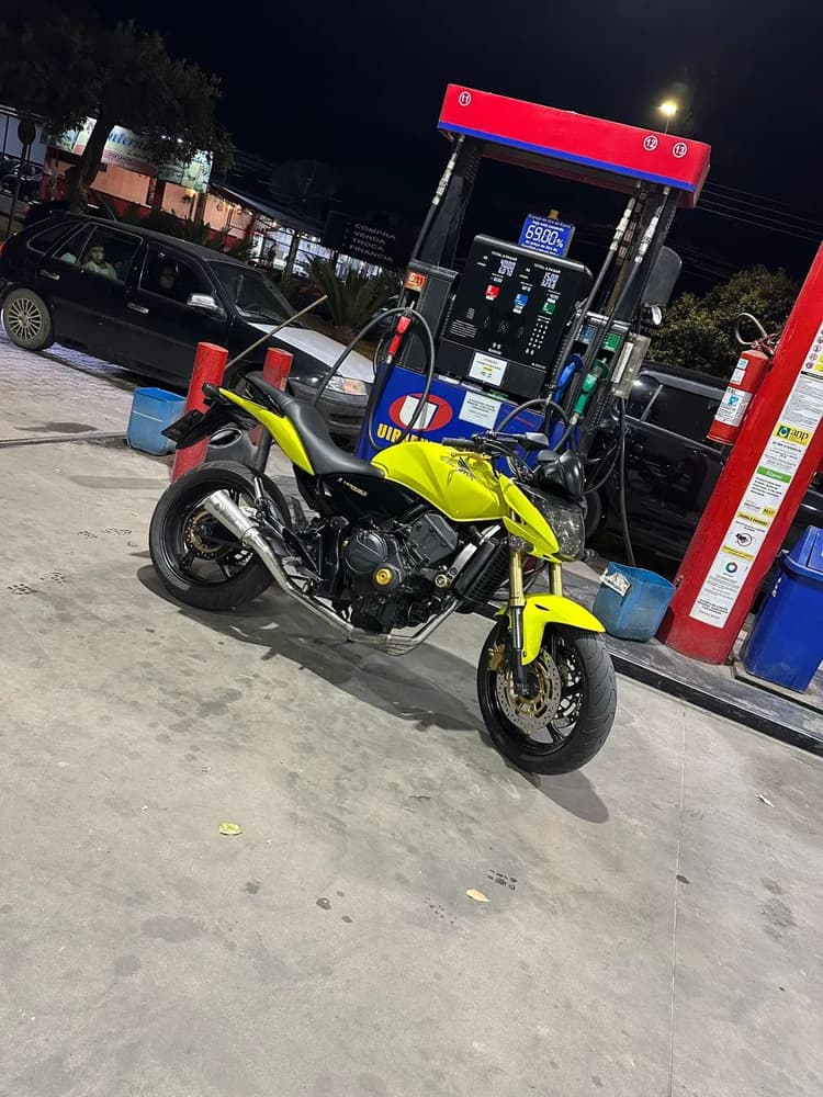 CB600f 