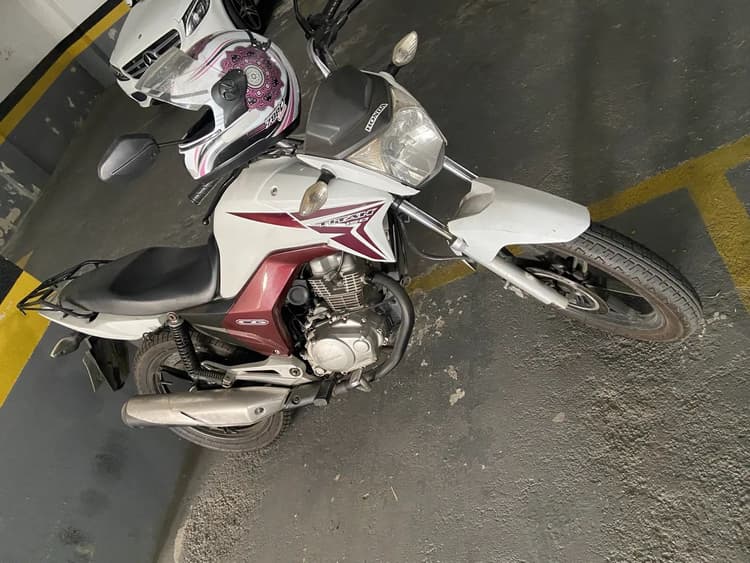 Vendo Titan 150