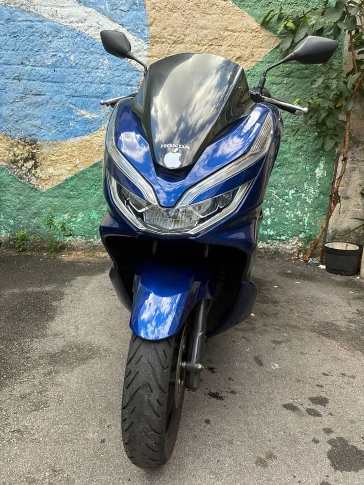 Honda PCX azul 