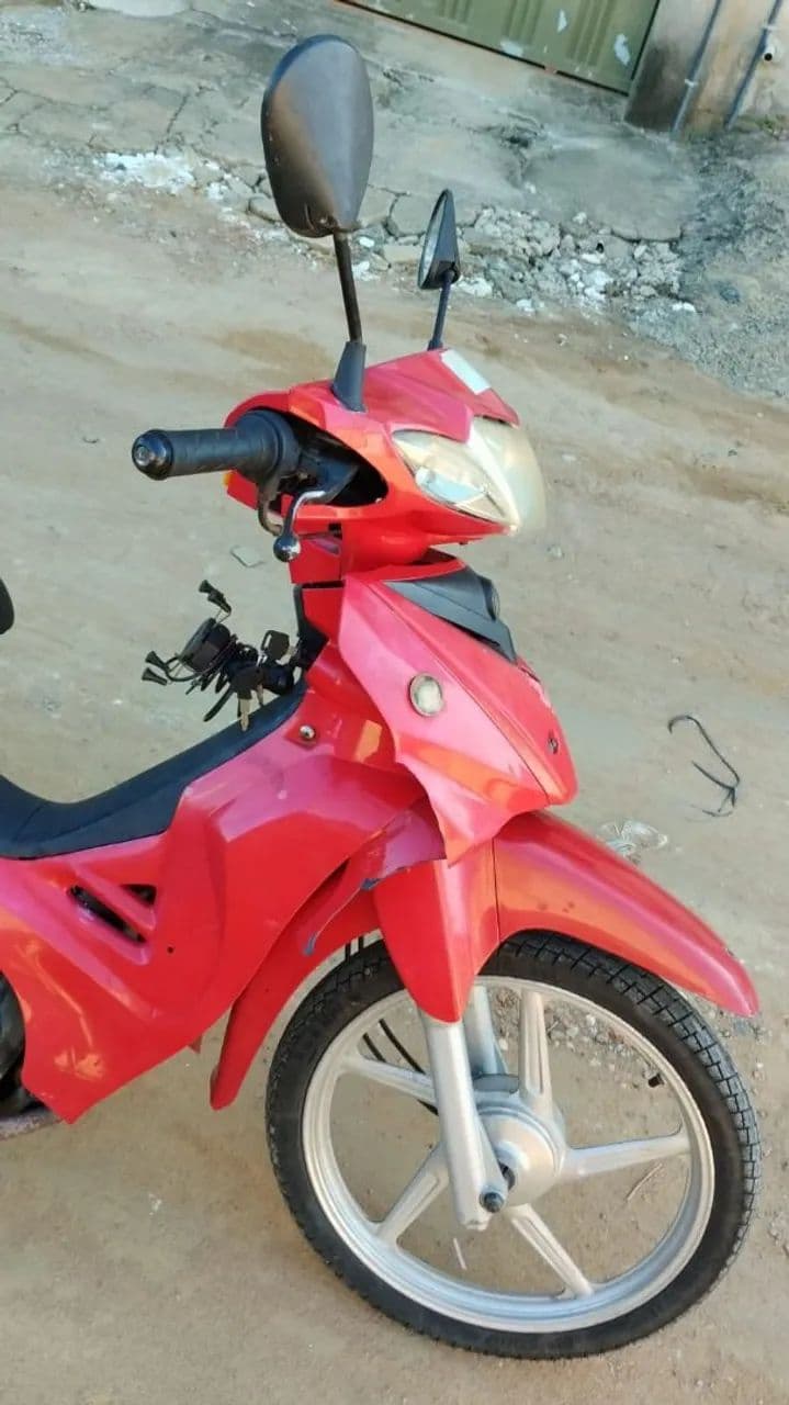 Moto bem conservada 