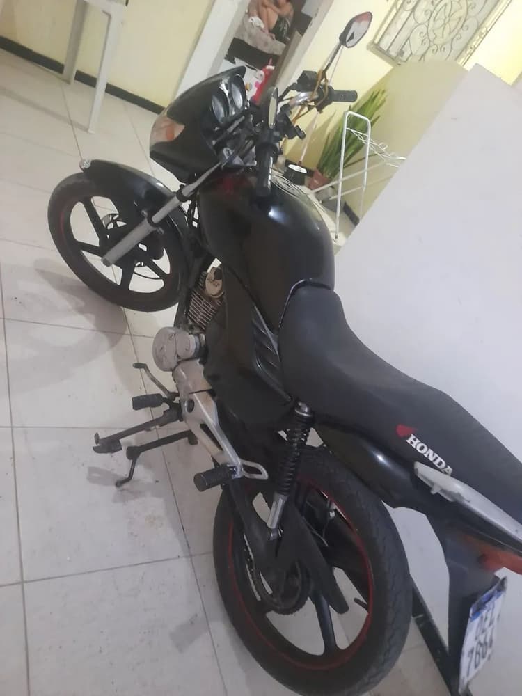 Moto toda boa so pegar e transferir 