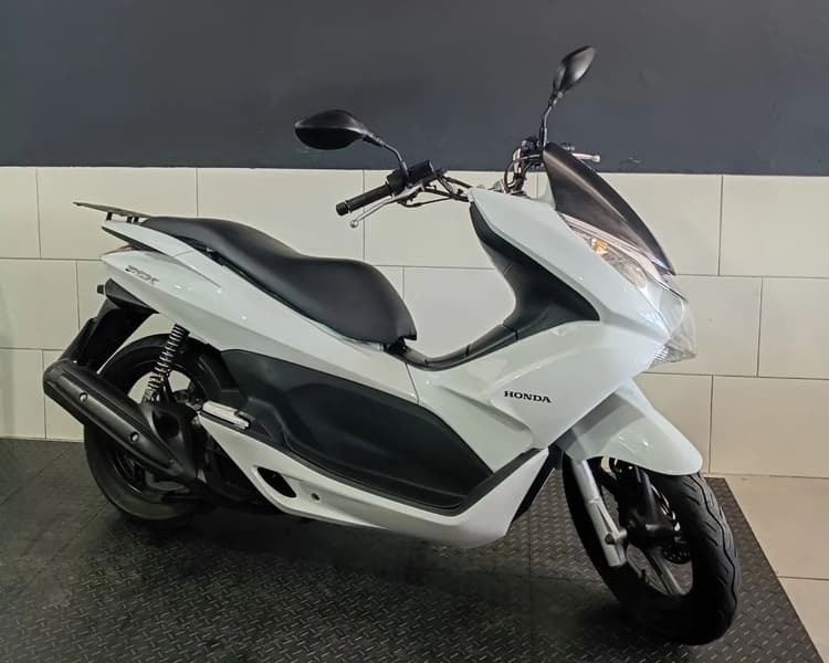 PCX 150 DLX