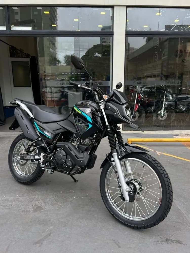 CROSSER S ABS