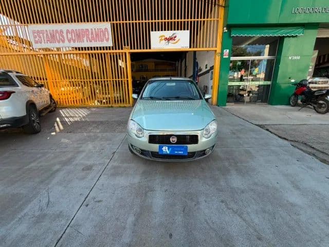 Fiat Siena Attractive 1.4 Fire Flex 8V 4P 2011