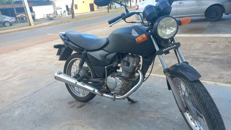 Vende fan 125 preta 