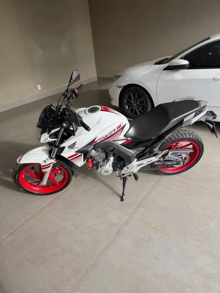 CB 250