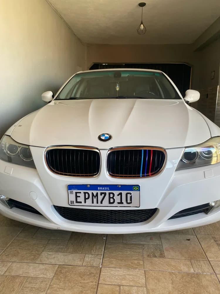 BMW 320I A 2010