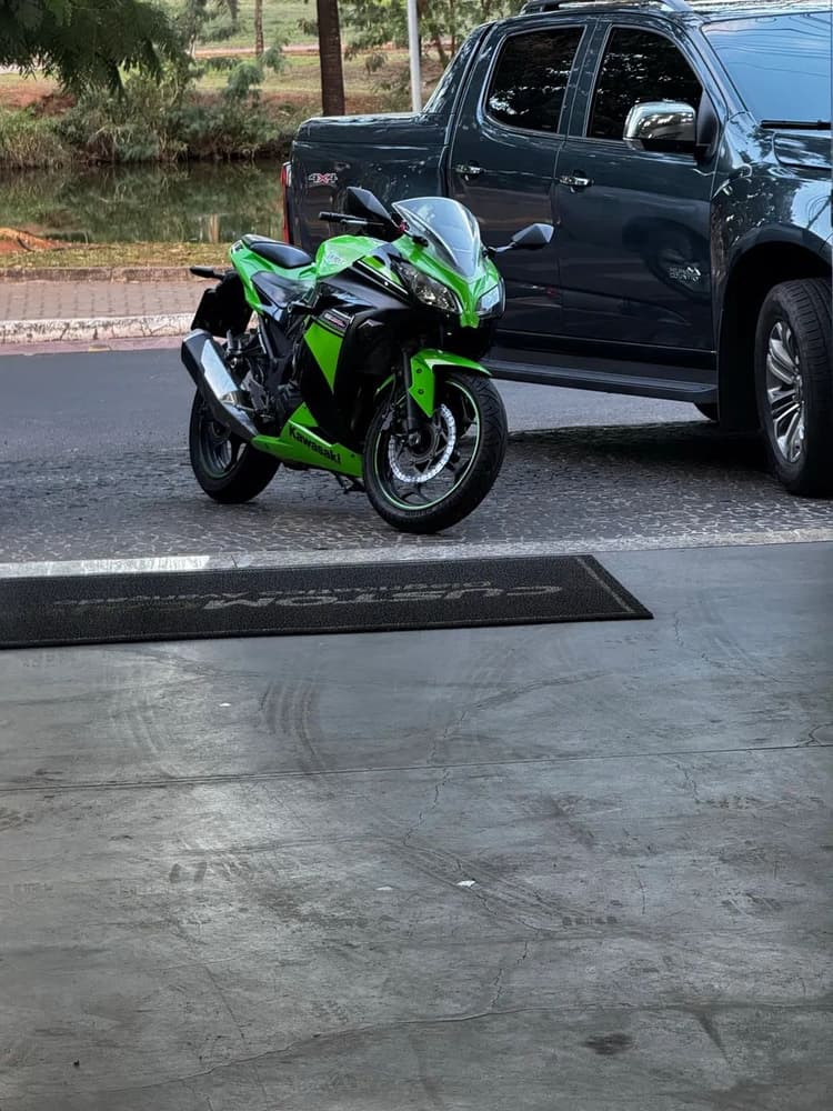  Ninja 300