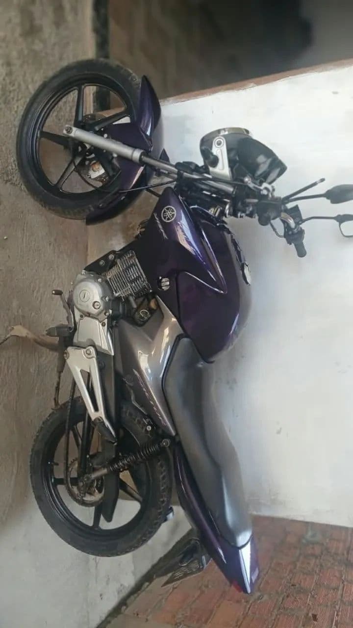 Moto Yamaha Factor 125cc  2010