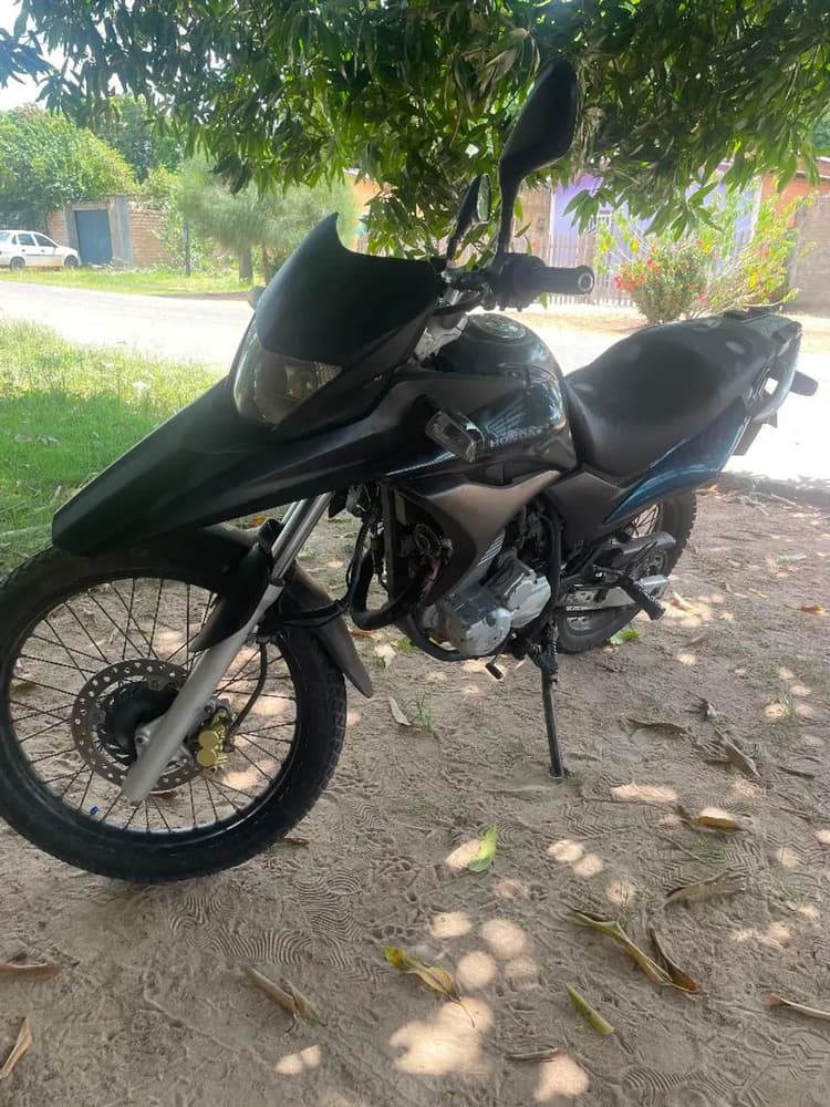 Vende se XRE 300 