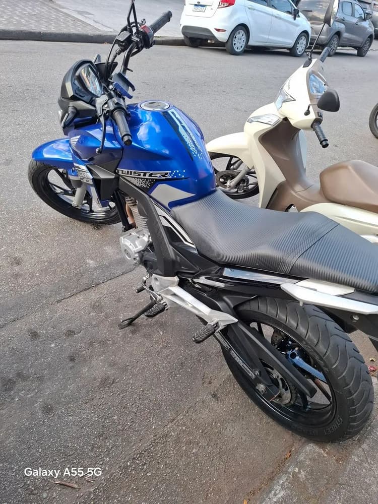 Falar com Reginaldo 13 997858102 