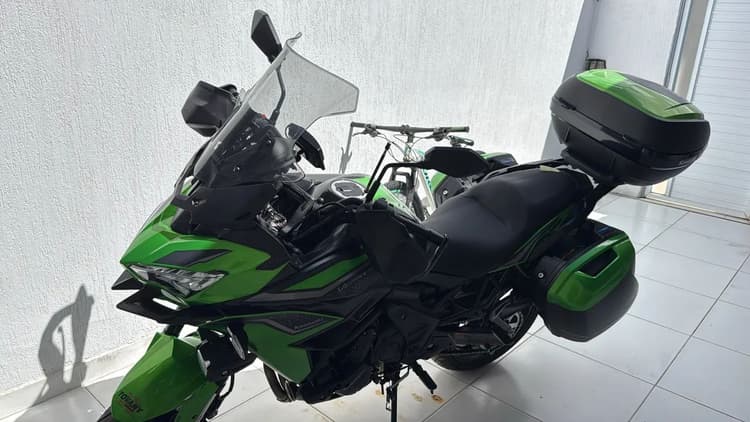 Versys 650 tourer bem conservada