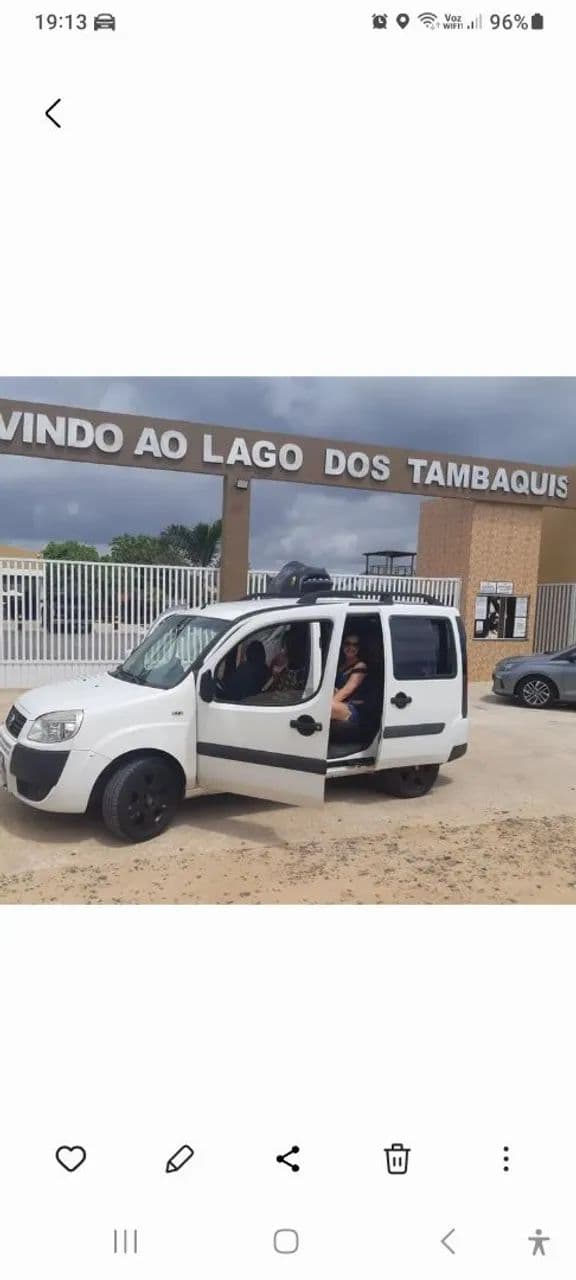 Fiat Doblo Essence 1.8 Flex 16V 5P 2014