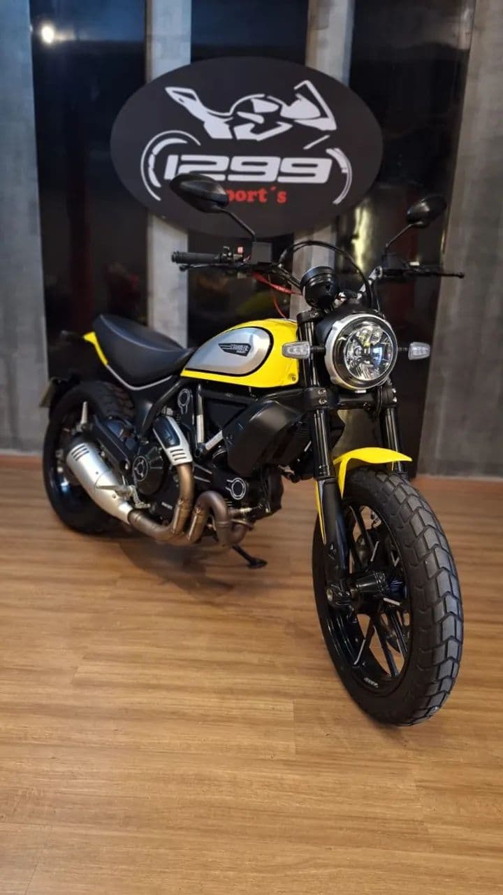 Ducati Scrambler Icon 