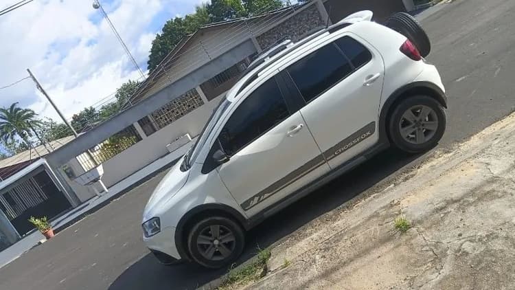 Volkswagen Crossfox 1.6 MI Total Flex 8V 5P 2012