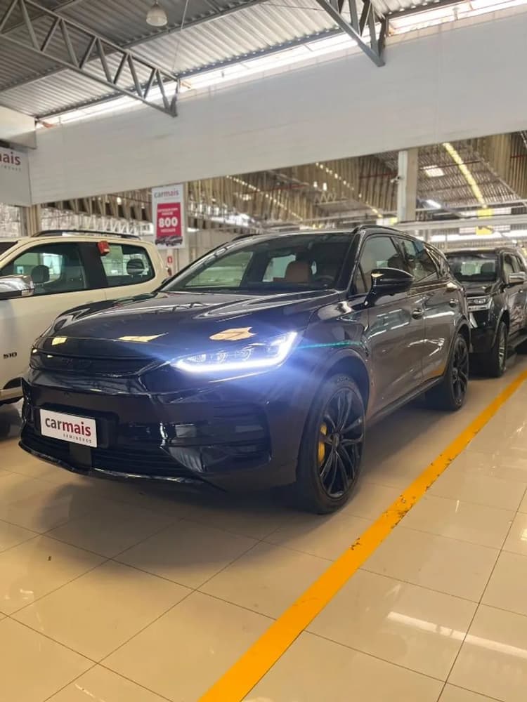 BYD Tan EV 4X4 (elétrico) 2025
