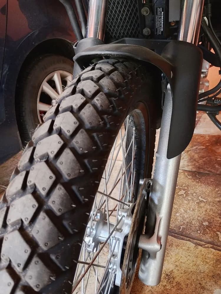 Moto XRE 2015 EXTRA