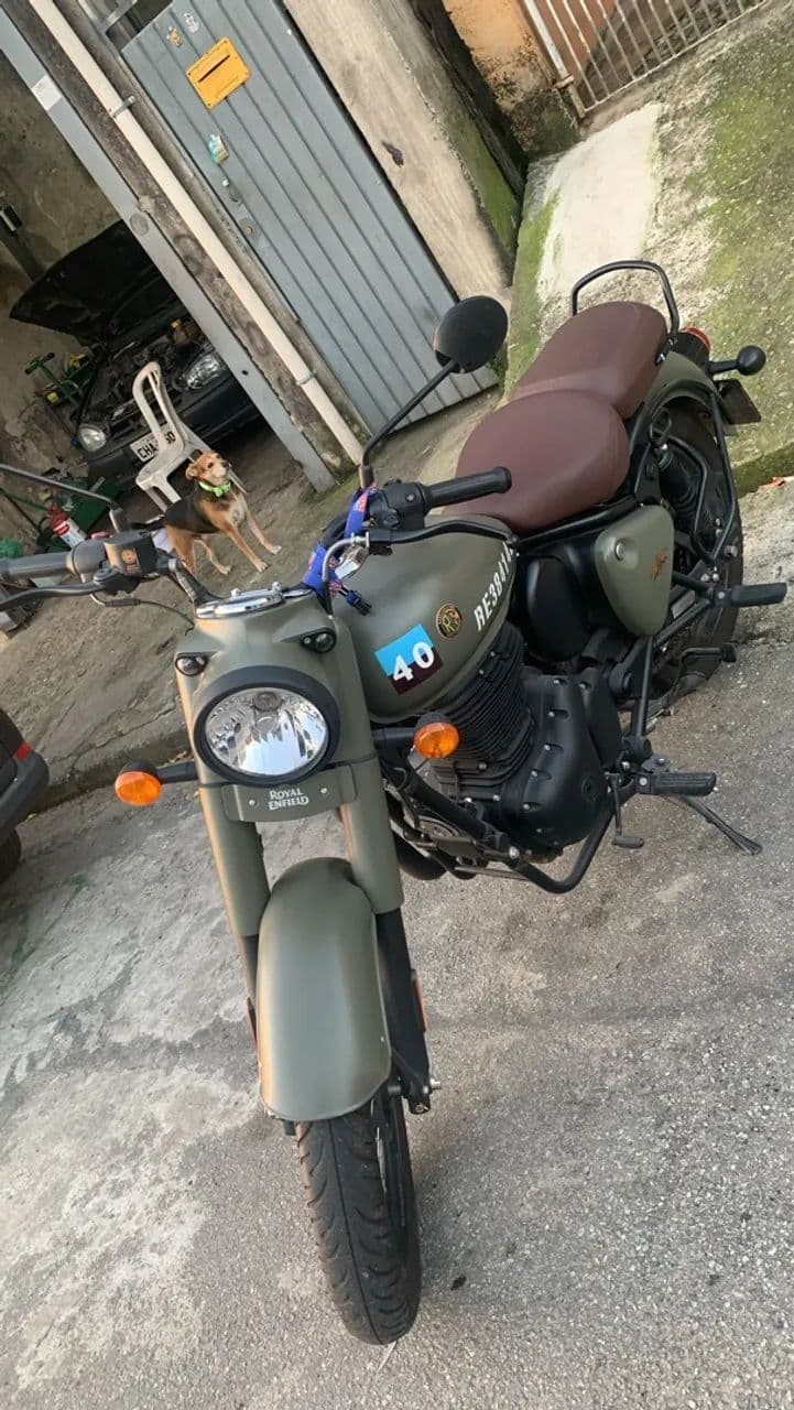 Royal enfield Classic Exército temática 