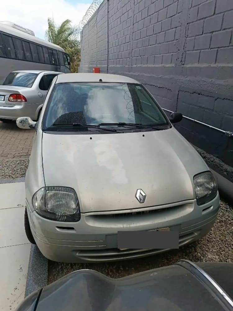 Renault Clio RN/ Expression 1.0 5P 2001