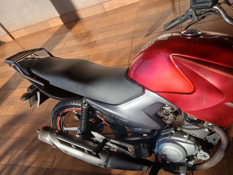 Vendo factor 125c ano 2010