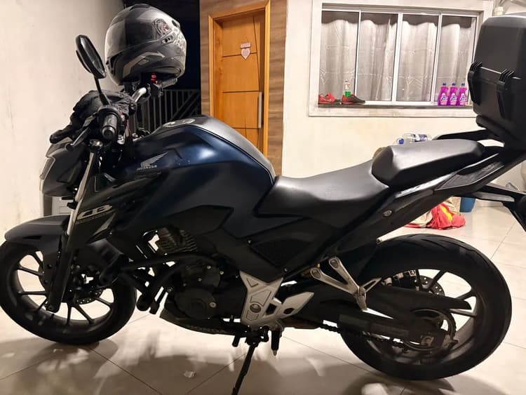 CB300F 