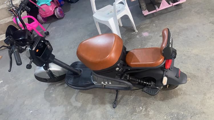 Scooter elétrica 