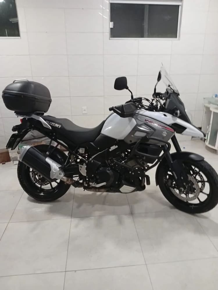 Moto suzuki DL 100 v Stron 2019