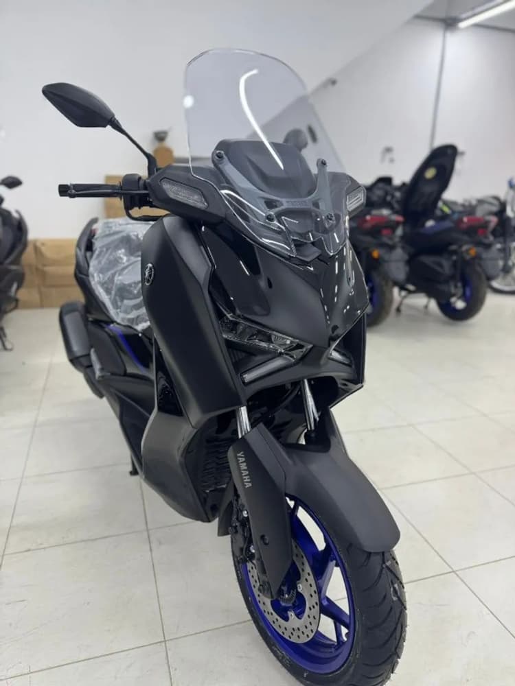 Xmax 300 pronta entrega / Vendedor LEANDRO