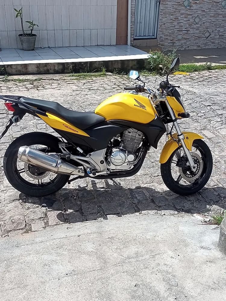CB 300 r