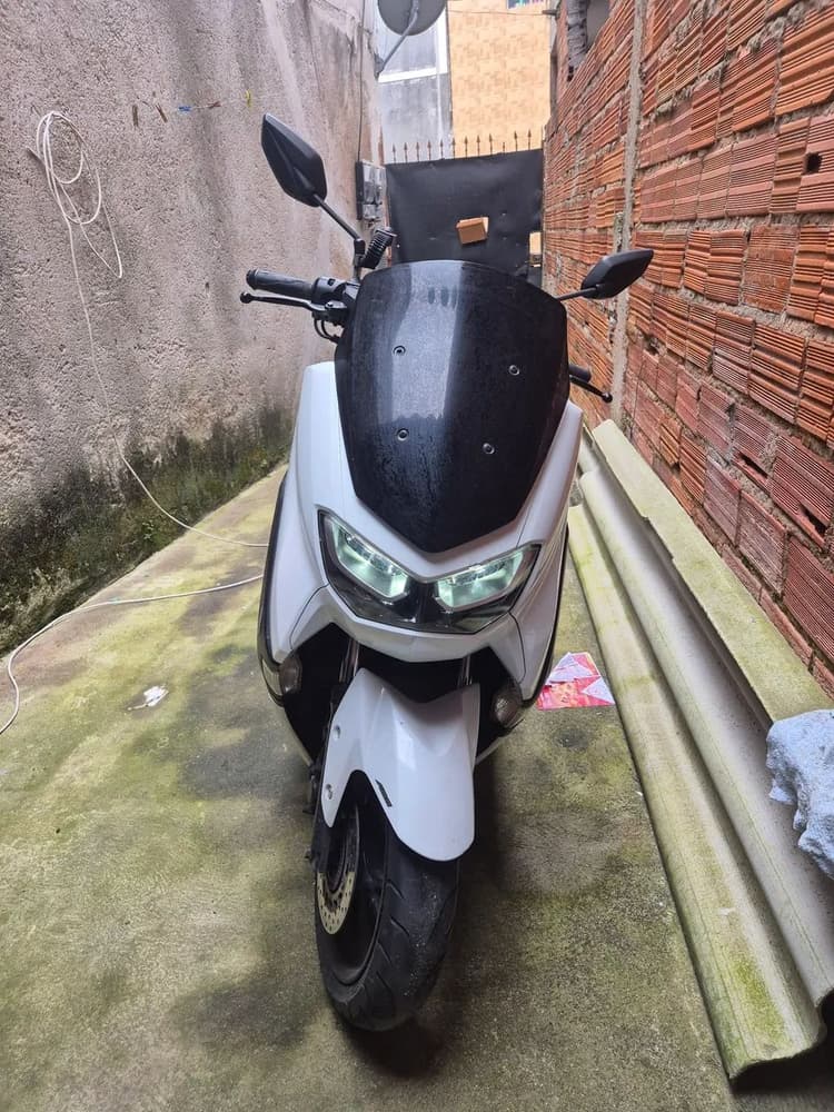 Nmax 2022 branca abs