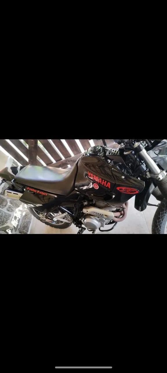 XT 600 em ótimo estado 