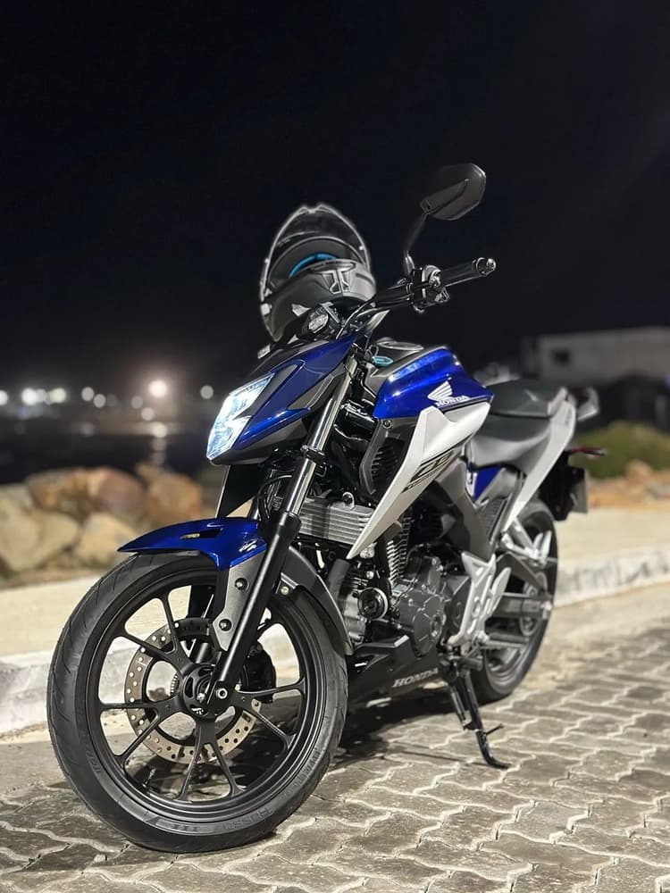 CB300f NOVA, MODELO 2026 AZUL