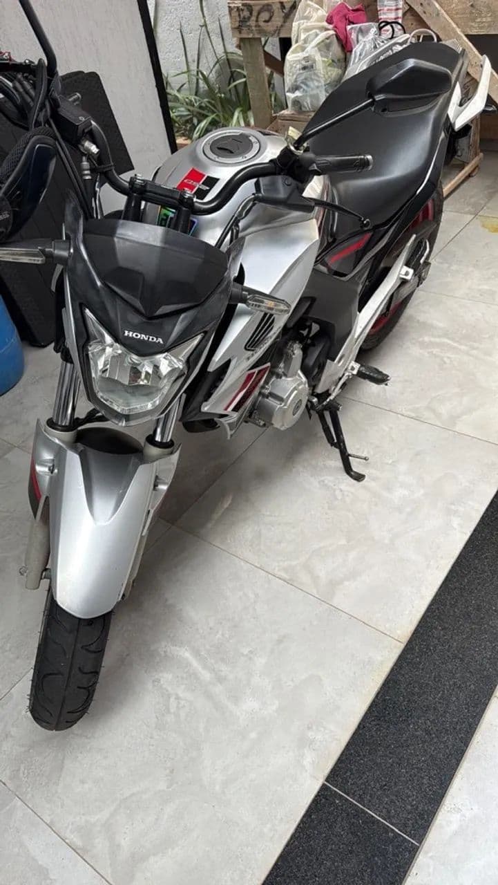 CB Twister 25cc 