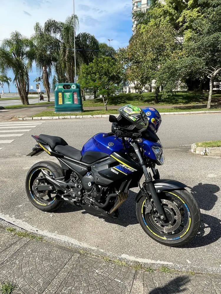 Xj6 N Abs  18/19 -  ótimo estado!! 
