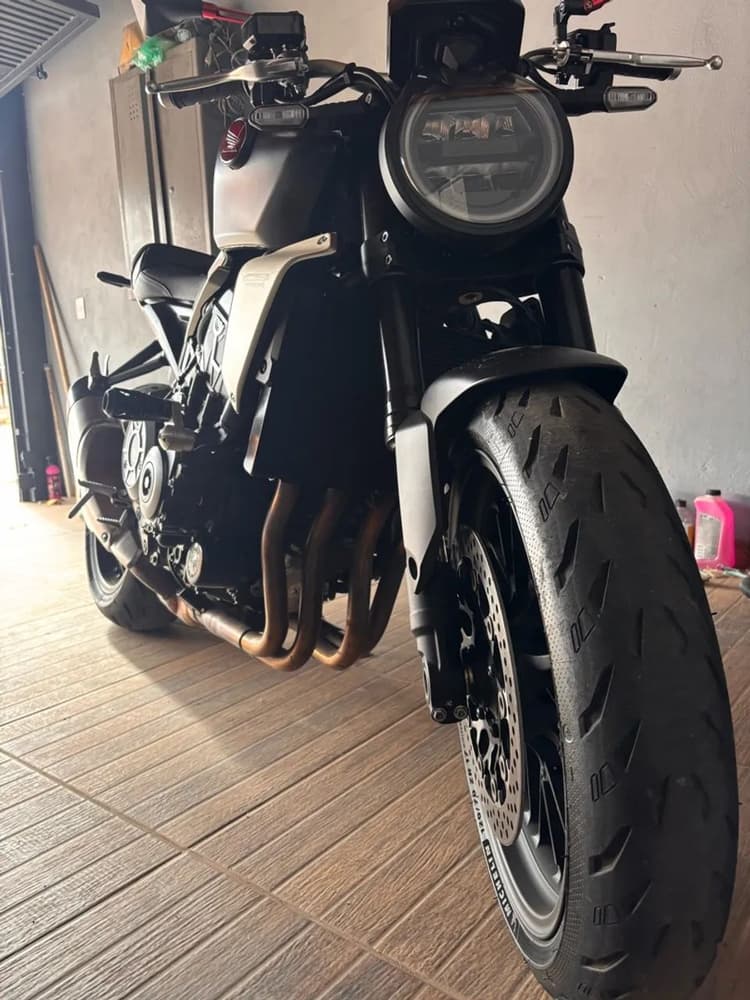 Cb1000r  2024