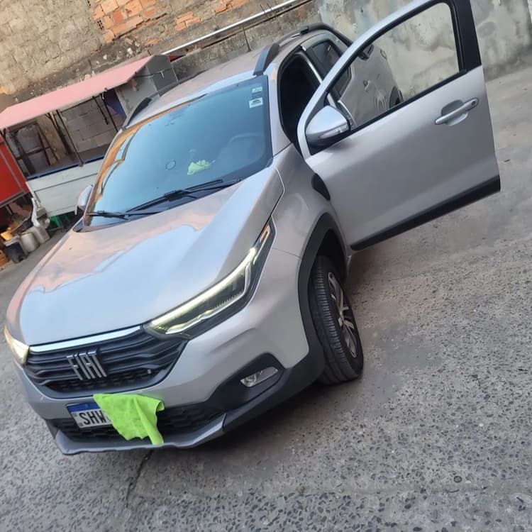 Fiat Strada Volcano 1.3 Flex 8V CD 2023