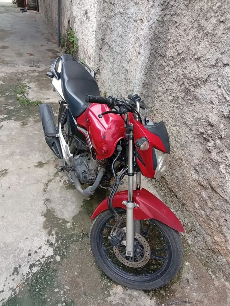 Titan 160