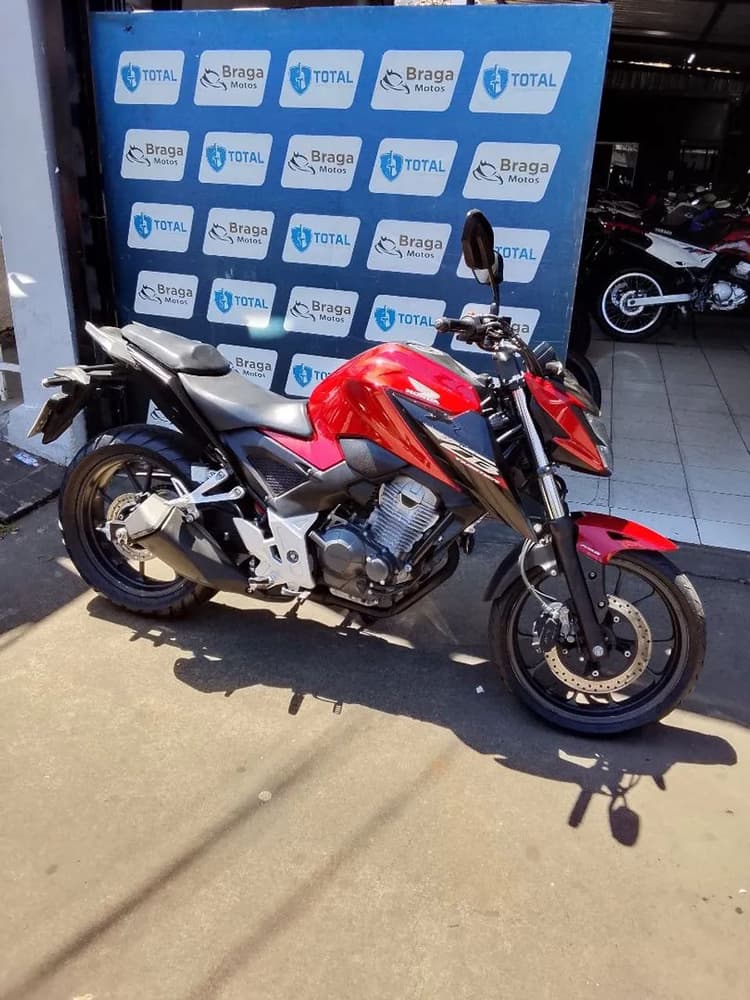CB 300 F
