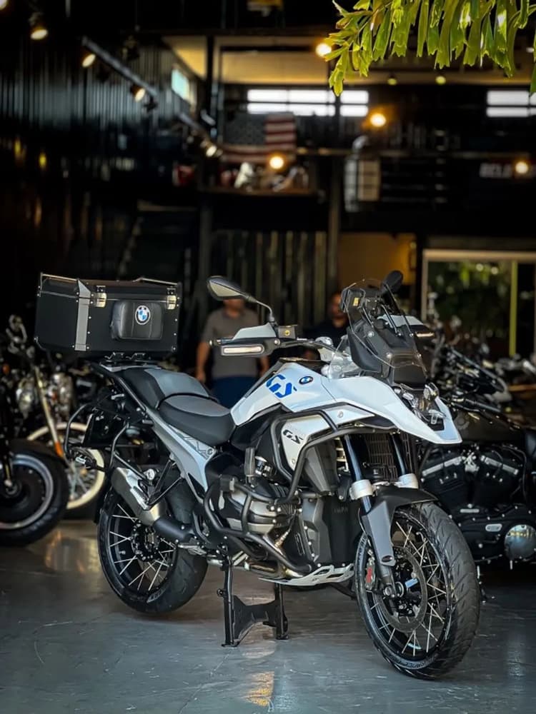BMW R1300 GS PLUS