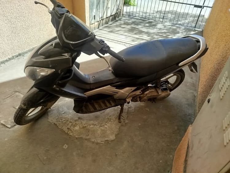 Moto neom