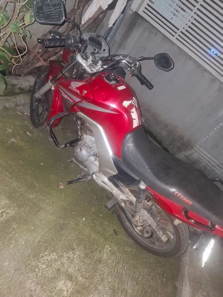 Titan 150 