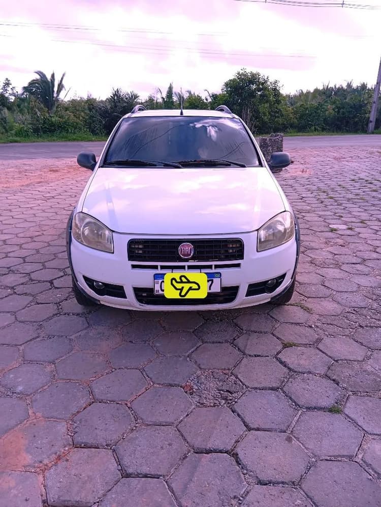 Fiat Strada Working 1.4 MPI Fire Flex 8V CD 2013