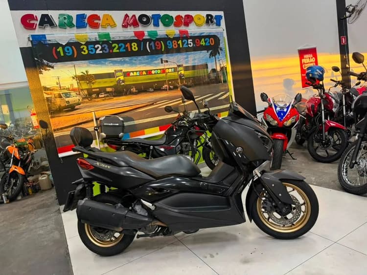 YAMAHA XMAX ABS